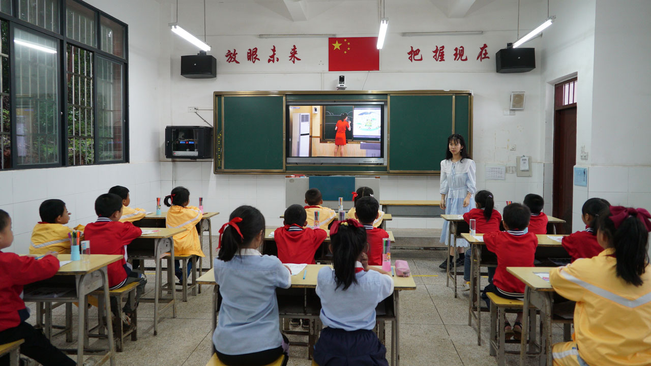 基于專遞課堂的區(qū)域研修，助力城鄉(xiāng)教育一體化發(fā)展
