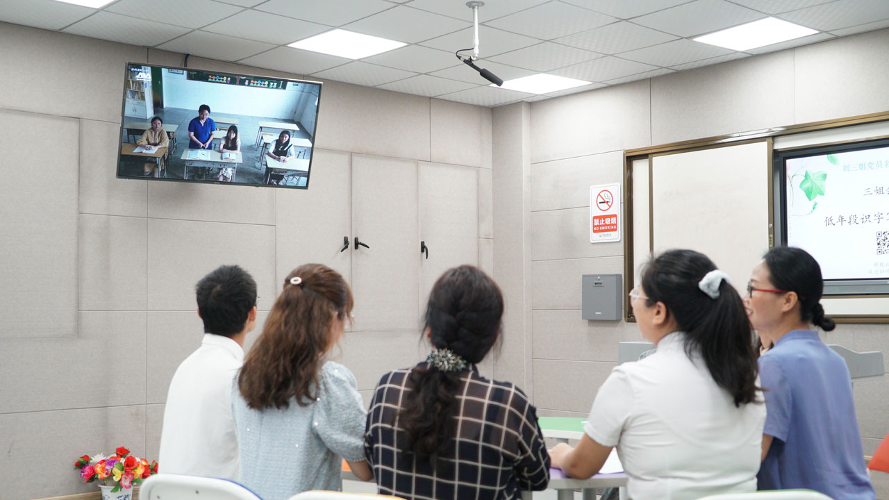 贛州市章貢區(qū)基于專遞課堂的區(qū)域研修，助力城鄉(xiāng)教育一體化發(fā)展-(4).jpg